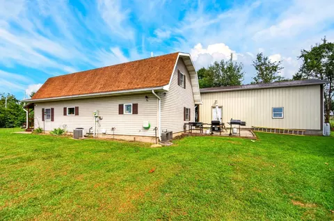 Exterior - 27508 Kime Holderman Rd, Circleville, OH 43113 photo 7 of 18