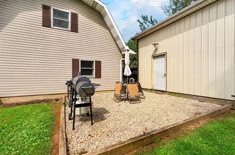 Exterior - 27508 Kime Holderman Rd, Circleville, OH 43113 photo 5 of 18