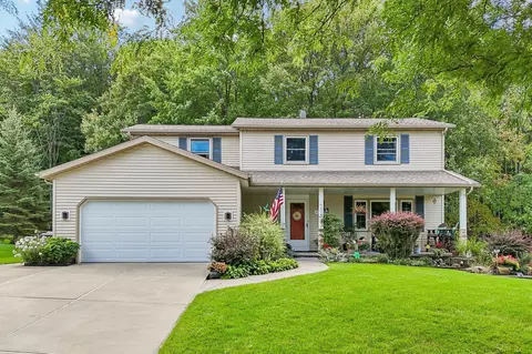 4525 Wood Thrush Dr, Parma, OH 44134