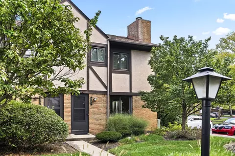 5347 Tartan Ln, Columbus, OH 43235