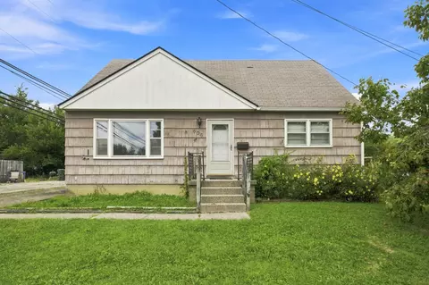 806 E Lincoln Ave, Columbus, OH 43229