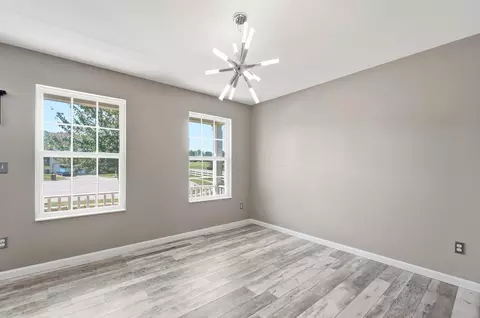 Living - 540 Westview Ter, Lithopolis, OH 43136 photo 5 of 7