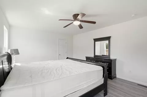 Bedroom - 540 Westview Ter, Lithopolis, OH 43136 photo 4 of 12