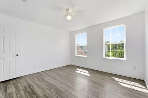 Bedroom - 540 Westview Ter, Lithopolis, OH 43136 photo 6 of 12