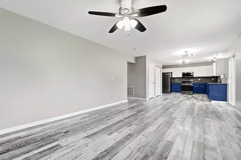 Living - 540 Westview Ter, Lithopolis, OH 43136 photo 3 of 7