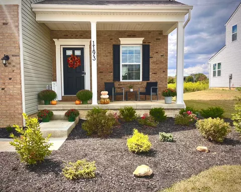 Exterior - 1193 Cunningham Ave, Pataskala, OH 43062 photo 13 of 15