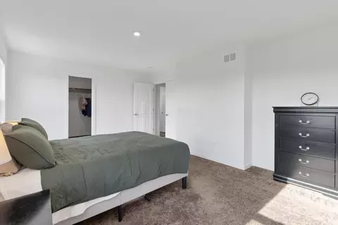 Bedroom - 1193 Cunningham Ave, Pataskala, OH 43062 photo 4 of 7