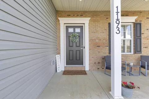 Exterior - 1193 Cunningham Ave, Pataskala, OH 43062 photo 6 of 15