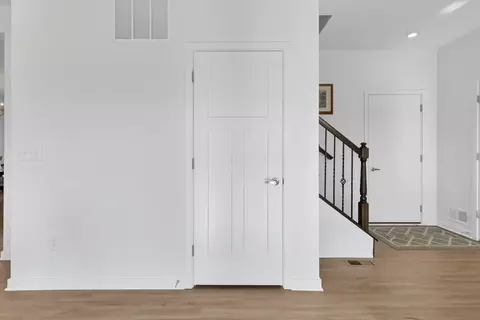 Entry Way - 1193 Cunningham Ave, Pataskala, OH 43062 photo 2 of 6