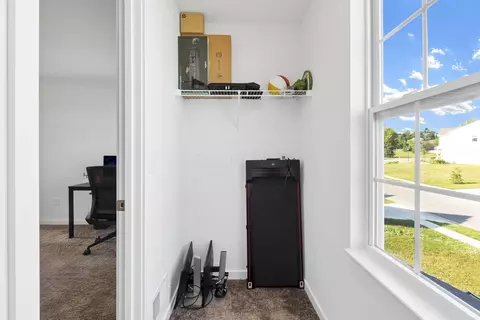 Entry Way - 1193 Cunningham Ave, Pataskala, OH 43062 photo 5 of 6