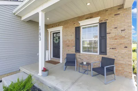 Exterior - 1193 Cunningham Ave, Pataskala, OH 43062 photo 5 of 15