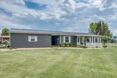 968 Shepherd Rd, Frankfort, OH 45628