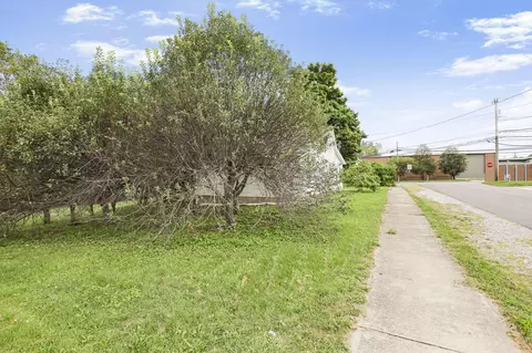 Exterior - 115 David St, Delaware, OH 43015 photo 16 of 17