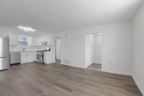 Living - 115 David St, Delaware, OH 43015 photo 3 of 6