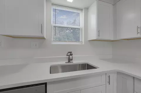 Kitchen - 115 David St, Delaware, OH 43015 photo 3 of 3