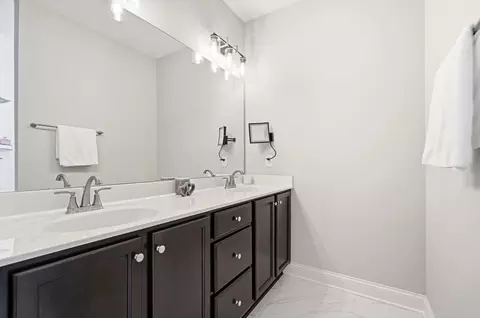 Bath - 3146 Squier Loop, Powell, OH 43065 photo 1 of 7