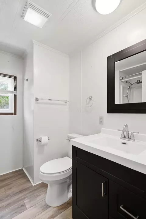 Bath - 4748 Walker St, Springfield, OH 45505 photo 3 of 4
