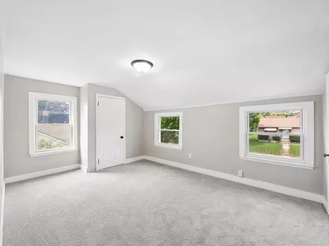 Bedroom - 669 E Mithoff St, Columbus, OH 43206 photo 6 of 8