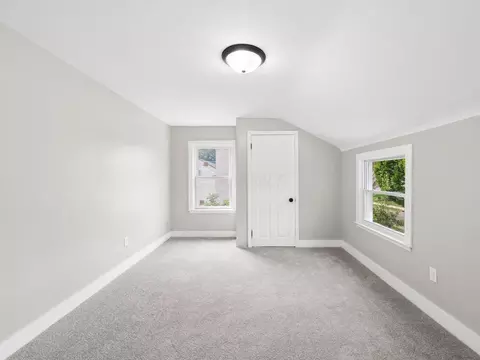 Bedroom - 669 E Mithoff St, Columbus, OH 43206 photo 7 of 8