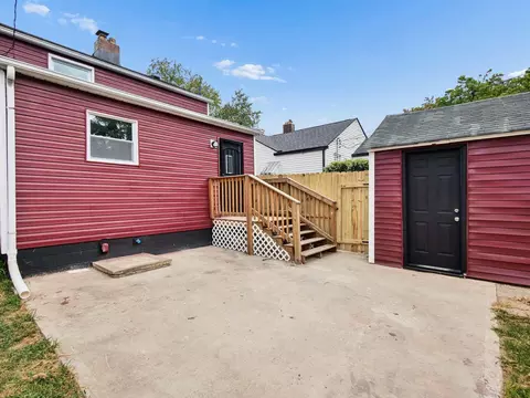 Exterior - 669 E Mithoff St, Columbus, OH 43206 photo 4 of 11