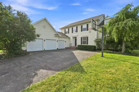 6816 Bishops Wood Dr, New Albany, OH 43054