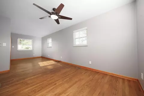 Living - 11264 Lakeview Dr, Orient, OH 43146 photo 6 of 6