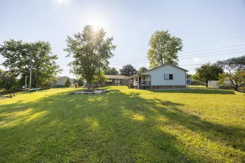 Exterior - 11264 Lakeview Dr, Orient, OH 43146 photo 4 of 8