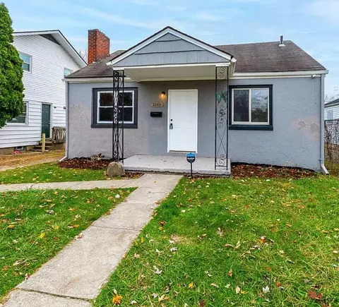 2243 Safford Ave, Columbus, OH 43223