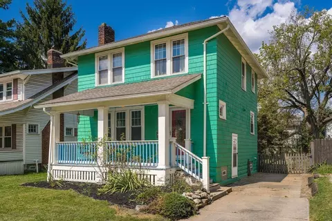 Exterior - 570 E Weber Rd, Columbus, OH 43202 photo 3 of 12