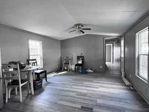 Living - 333 Greenbriar Ln E, Hebron, OH 43025 photo 2 of 2