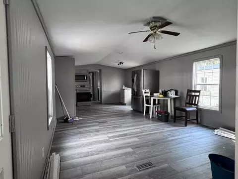 Living - 333 Greenbriar Ln E, Hebron, OH 43025 photo 1 of 2