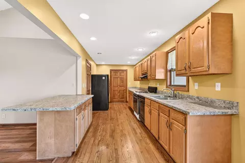 Kitchen - 22209 Bolender Pontius Rd, Circleville, OH 43113 photo 1 of 2