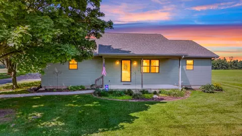 Exterior - 22209 Bolender Pontius Rd, Circleville, OH 43113 photo 13 of 13