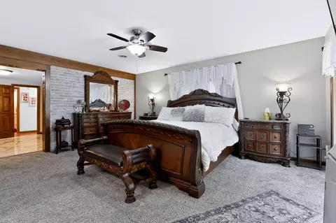 Bedroom - 26741 Shoemaker Rd, Circleville, OH 43113 photo 3 of 5