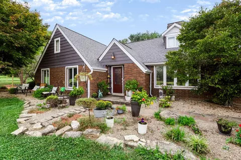 Exterior - 26741 Shoemaker Rd, Circleville, OH 43113 photo 7 of 21