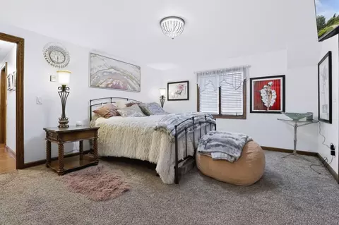 Bedroom - 26741 Shoemaker Rd, Circleville, OH 43113 photo 1 of 5