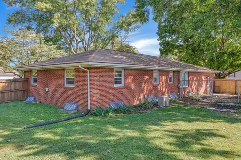 Exterior - 823 Wayne Dr, Heath, OH 43056 photo 13 of 13