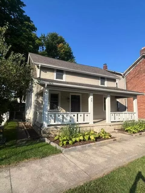 Exterior - 75 W Columbus St, Lithopolis, OH 43136 photo 2 of 4