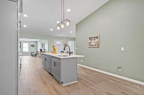 Entry Way - 27695 Campbell Rd, Circleville, OH 43113 photo 5 of 10