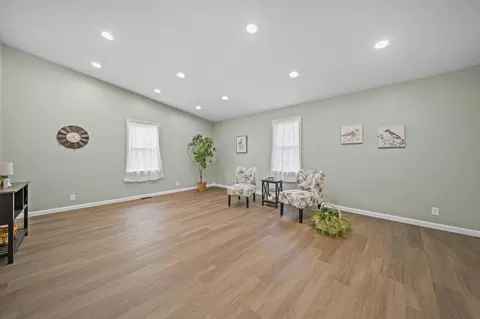 Living - 27695 Campbell Rd, Circleville, OH 43113 photo 1 of 7