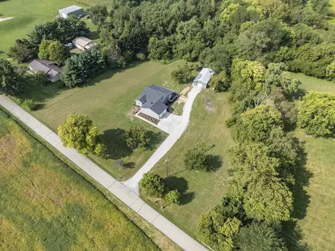 View/Area - 27695 Campbell Rd, Circleville, OH 43113 photo 4 of 8