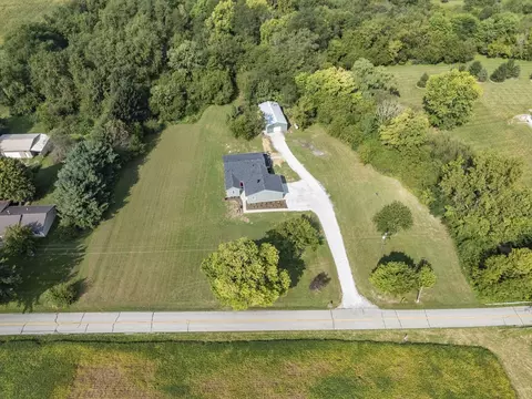 View/Area - 27695 Campbell Rd, Circleville, OH 43113 photo 3 of 8