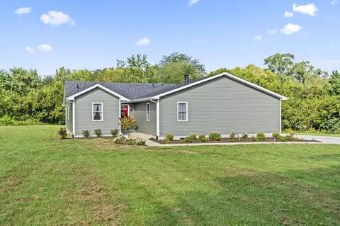 Exterior - 27695 Campbell Rd, Circleville, OH 43113 photo 4 of 14