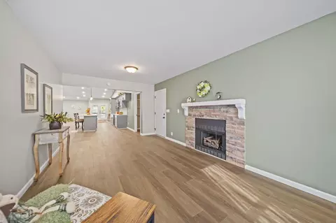 Living - 27695 Campbell Rd, Circleville, OH 43113 photo 6 of 7