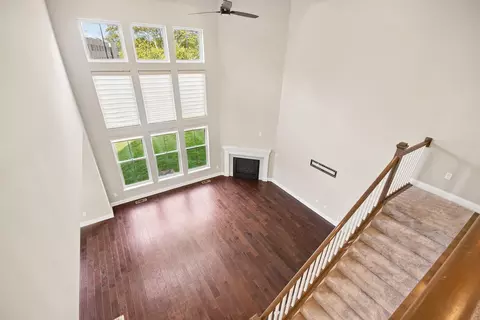 Living - 6783 Corna Ct, Dublin, OH 43016 photo 7 of 9