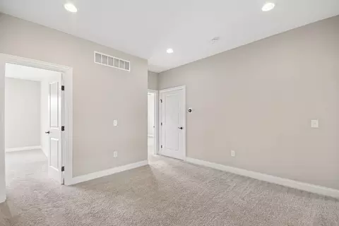 Bedroom - 6783 Corna Ct, Dublin, OH 43016 photo 2 of 9