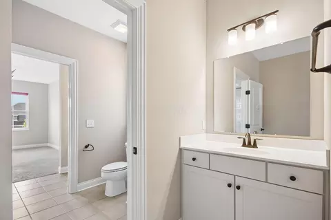 Bath - 6783 Corna Ct, Dublin, OH 43016 photo 7 of 8