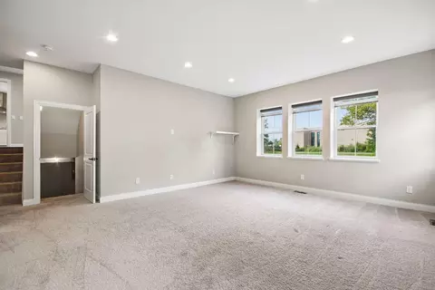Living - 6783 Corna Ct, Dublin, OH 43016 photo 9 of 9