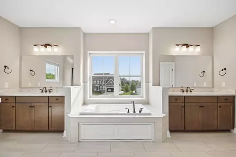 Bath - 6783 Corna Ct, Dublin, OH 43016 photo 1 of 8