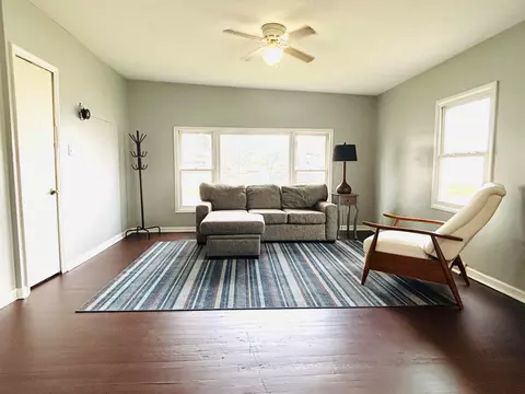 Living - 417 Half Ave, Circleville, OH 43113 photo 5 of 5